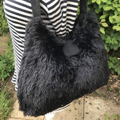 Hobo Style Handbag in Black Faux Fur with Black Cotton Lining