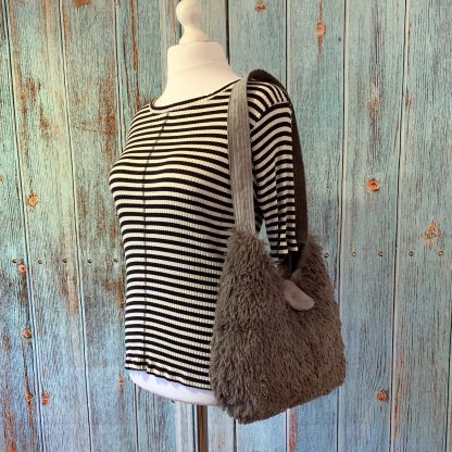 Hobo Style Handbag in Grey Faux Fur with Grey Cotton Lining